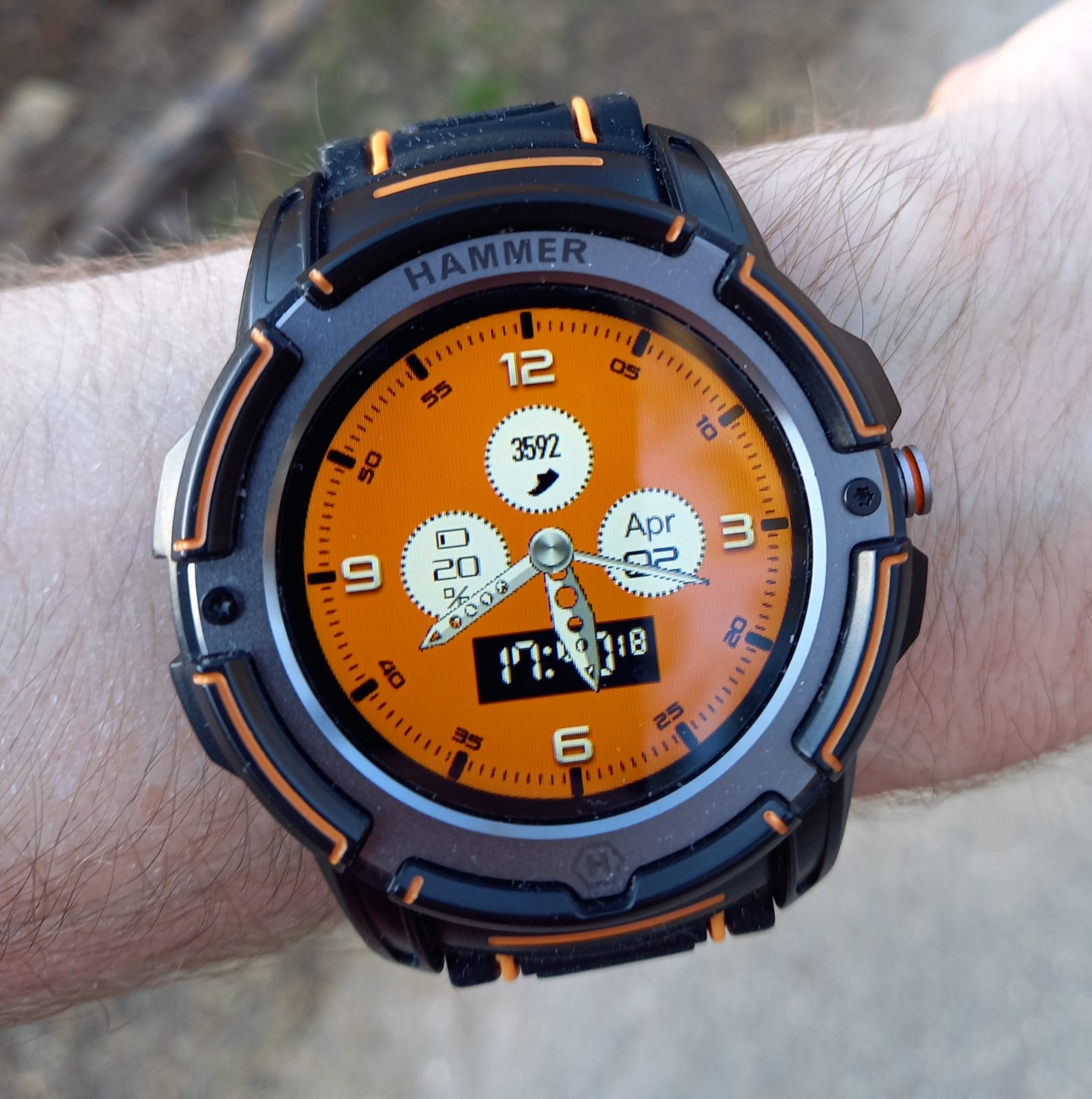 HAMMER Watch recenzja wzmocnionego zegarka halohalo.pl